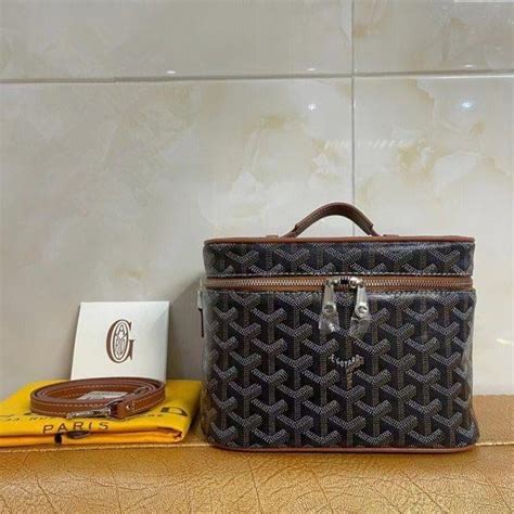 dhgate goyard case|is a goyard worth it.